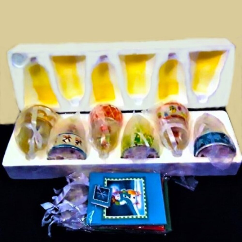 MR. CHRISTMAS VINTAGE SET OF 6 MUSICAL HAND PAINTED DOME BELL ORNAMENTS QVC NWT - Picture 5 of 13